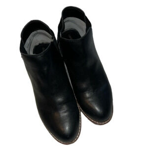 Cynthia Rowley Black Kelsey Synthetic Leather Ankle Boots 6.5